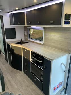2024 Essential Caravans Ranger V7-7 21.8