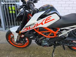 2017 Ktm 390 DUKE White