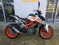 KTM 390 Duke