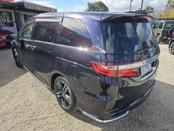 2017 Honda Odyssey Hybrid Absolute RC4 Blue