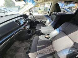 2017 Honda Odyssey Hybrid Absolute RC4 Blue