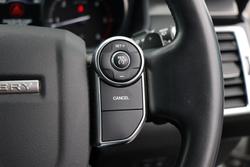 2017 Land Rover Discovery TD4 SE