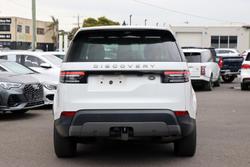 2017 Land Rover Discovery TD4 SE