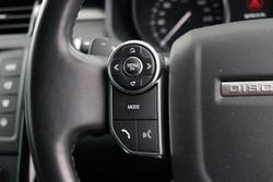 2017 Land Rover Discovery TD4 SE