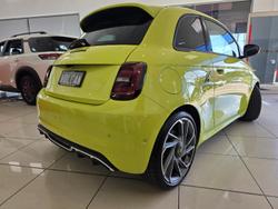 2023 Abarth 500e Scorpionissima MY23 Acid Green