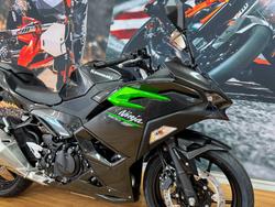 2025 Kawasaki NINJA 500 GREY