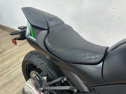 2025 Kawasaki ZR1000 GREEN