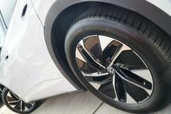 2025 Volkswagen ID.5 Pro