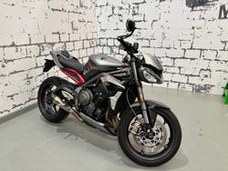 Triumph Street Triple RS