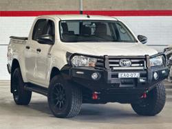 2018 Toyota
                Hilux SR