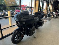 2023 INDIAN PURSUIT DARK HORSE PREMIUM BLACK