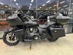 2023 INDIAN PURSUIT DARK HORSE PREMIUM BLACK