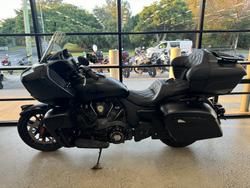 2023 INDIAN PURSUIT DARK HORSE PREMIUM BLACK