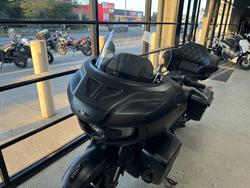 2023 INDIAN PURSUIT DARK HORSE PREMIUM BLACK