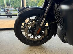 2023 INDIAN PURSUIT DARK HORSE PREMIUM BLACK
