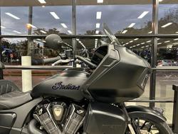 2023 INDIAN PURSUIT DARK HORSE PREMIUM BLACK