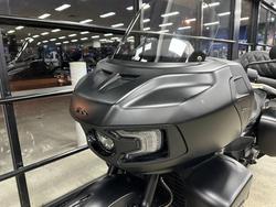 2023 INDIAN PURSUIT DARK HORSE PREMIUM BLACK