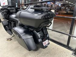 2023 INDIAN PURSUIT DARK HORSE PREMIUM BLACK