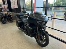 2023 INDIAN PURSUIT DARK HORSE PREMIUM BLACK