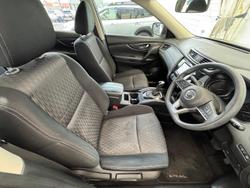 2020 Nissan
X-TRAIL ST