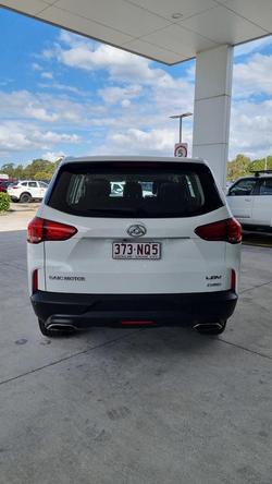 2022 LDV
                D90 