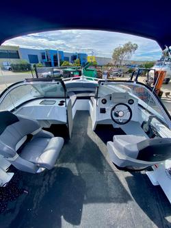 2023 Stessl 5.60m Funseeker Bowrider