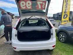 2010 Ford Focus LX LV Mk II White