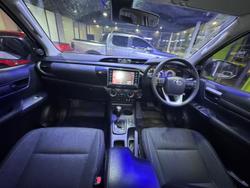 2022 Toyota Hilux SR