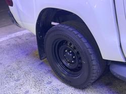 2022 Toyota Hilux SR