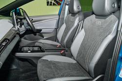 2025 Volkswagen ID.5 Pro