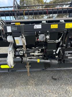 2019 MacDon D145
