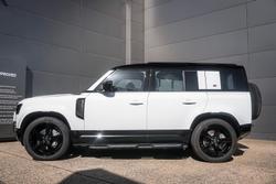 2024 Land Rover Defender 110 P400 X-Dynamic HSE