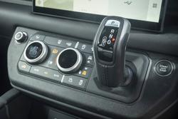 2024 Land Rover Defender 110 P400 X-Dynamic HSE