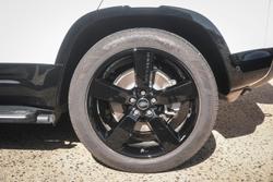 2024 Land Rover Defender 110 P400 X-Dynamic HSE