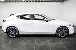 2025 Mazda
3 G20 Evolve
