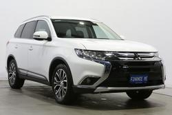 2016 Mitsubishi
Outlander LS