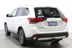 2016 Mitsubishi
Outlander LS