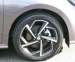 2024 MG MG5