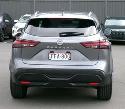 2023 Nissan
                QASHQAI ST-L