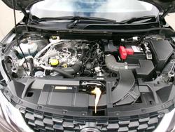 2022 Nissan
                Qashqai
