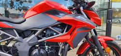 2015 Kawasaki Z250 SL RED
