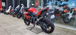 2015 Kawasaki Z250 SL RED