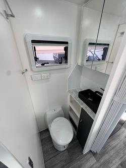 2025 Lakestar Caravans Achilles 22.6 Ft