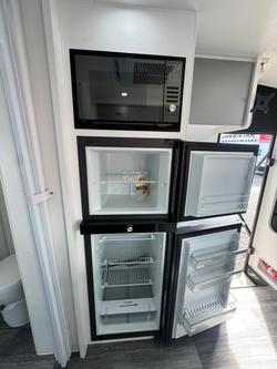 2025 Lakestar Caravans Achilles 22.6 Ft