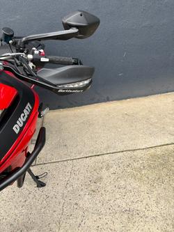 2022 DUCATI MULTISTRADA V2 RED