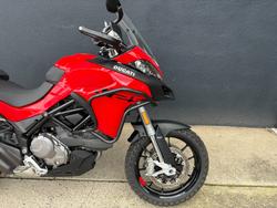 2022 DUCATI MULTISTRADA V2 RED