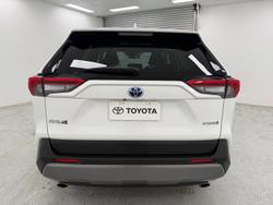 2020 Toyota RAV4 GXL AXAH52R Glacier White