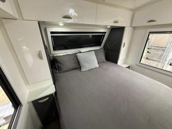 2020 Sunseeker Dessert Storm