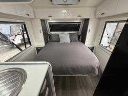 2020 Sunseeker Dessert Storm