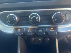 2016 Kia
Rio S
